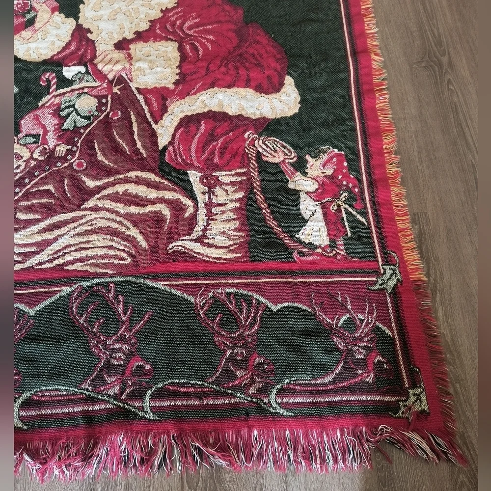 Vintage Festive Santa Clause Christmas Throw Tapestry Blanket MWW 1994 Elves
